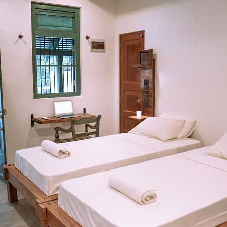 Hostel Locos Hiriketiya Dickwella Zewnętrze zdjęcie
